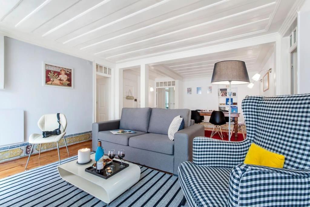 Charming 2 Bedroom Apartment Avenida Da Liberdade Lisboa Exteriör bild