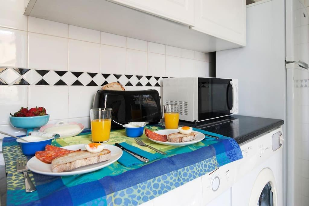 Charming 2 Bedroom Apartment Avenida Da Liberdade Lisboa Exteriör bild