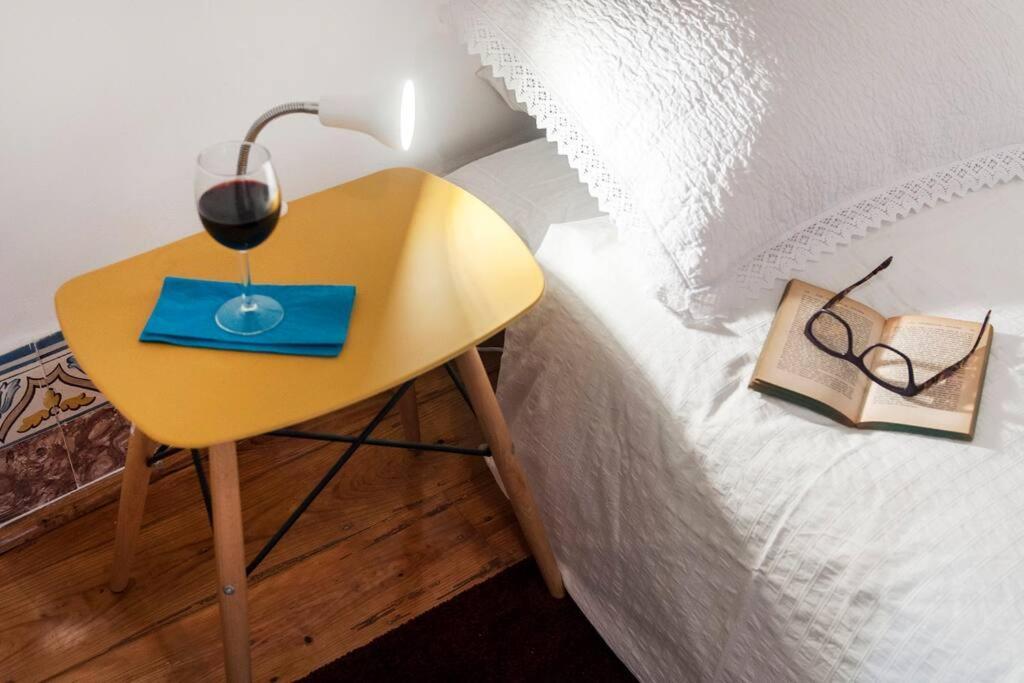 Charming 2 Bedroom Apartment Avenida Da Liberdade Lisboa Exteriör bild