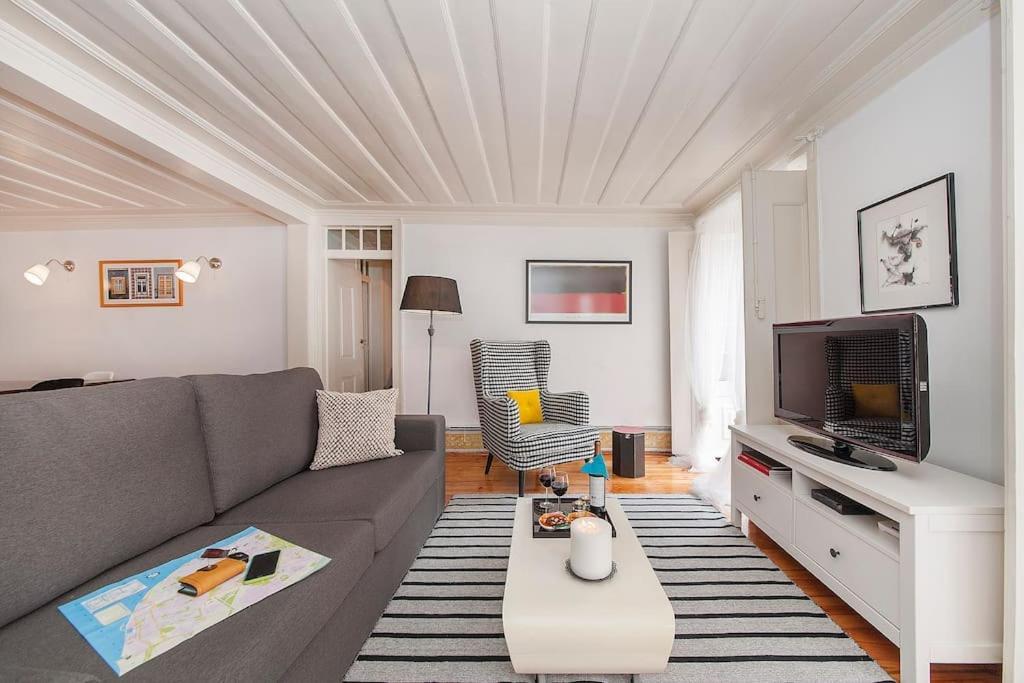 Charming 2 Bedroom Apartment Avenida Da Liberdade Lisboa Exteriör bild