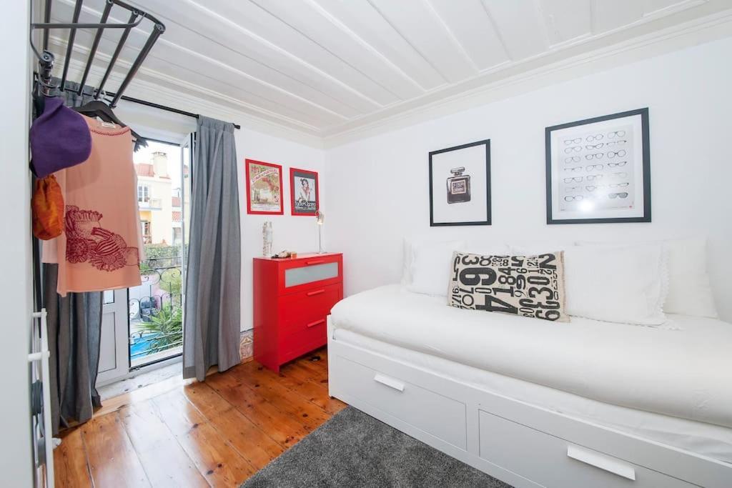 Charming 2 Bedroom Apartment Avenida Da Liberdade Lisboa Exteriör bild